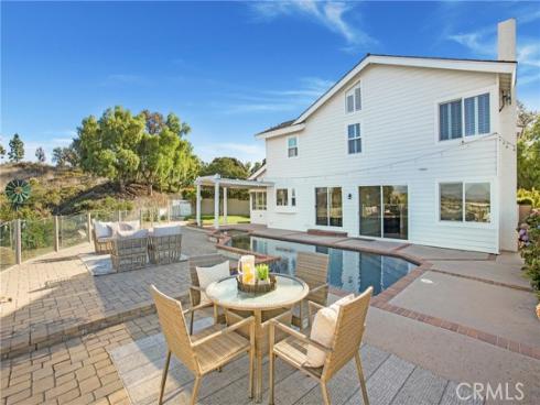 31  Russell  , Laguna Niguel, CA