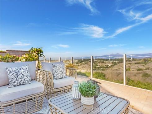 31  Russell  , Laguna Niguel, CA