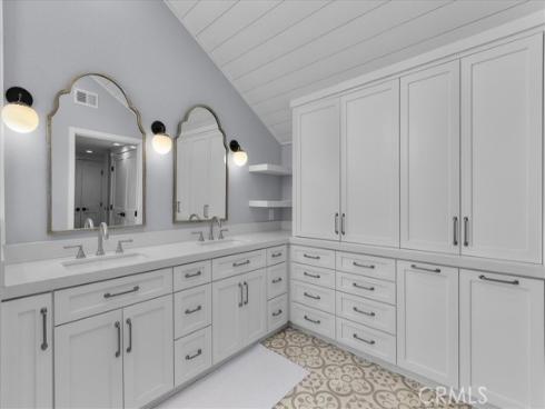 29931  Happy Sparrow  , Laguna Niguel, CA