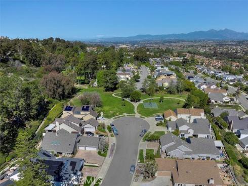 29931  Happy Sparrow  , Laguna Niguel, CA