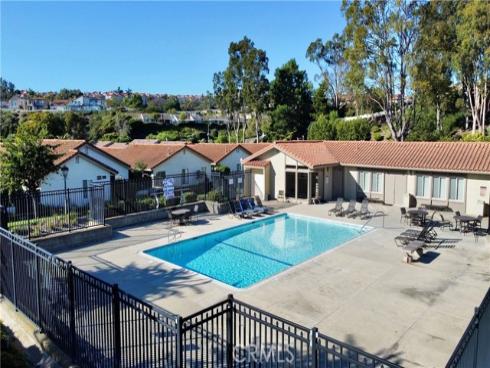 22981  Via Cruz  , Laguna Niguel, CA