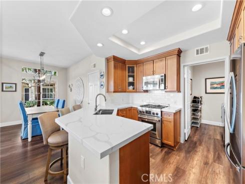 31  Shorebreaker  , Laguna Niguel, CA