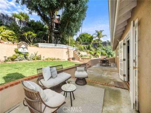 25081  Adelanto Drive  , Laguna Niguel, CA