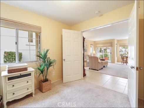 24321  Airporter  , Laguna Niguel, CA