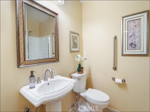 24321  Airporter  , Laguna Niguel, CA