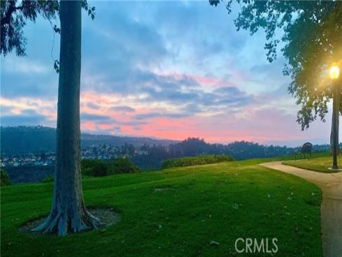 33  Windcrest  , Laguna Niguel, CA