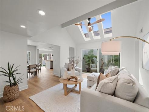 29792  Running Deer  , Laguna Niguel, CA