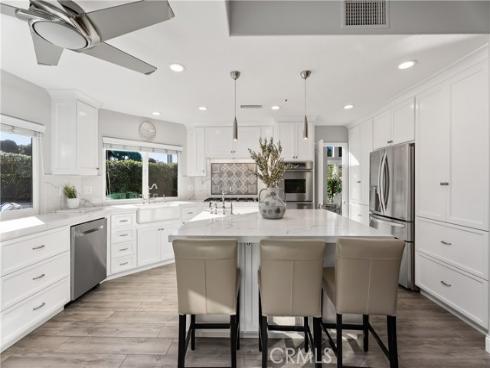 21  Bernay  , Laguna Niguel, CA