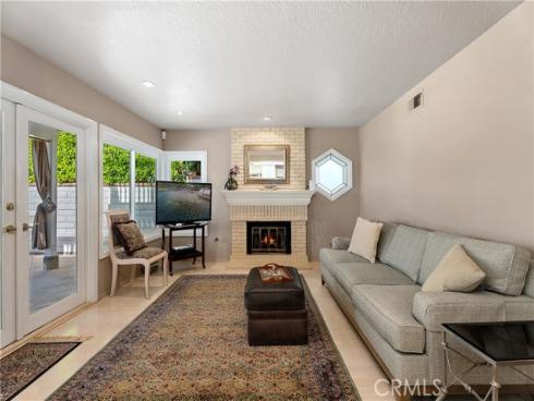 51  Hancock  , Laguna Niguel, CA