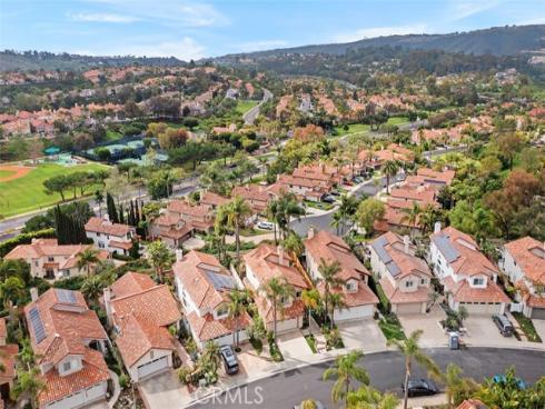 10  Narbonne  , Laguna Niguel, CA