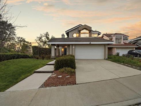 1  Saint Isabella  , Laguna Niguel, CA