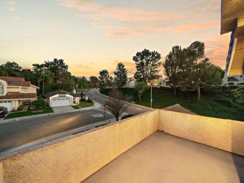 1  Saint Isabella  , Laguna Niguel, CA