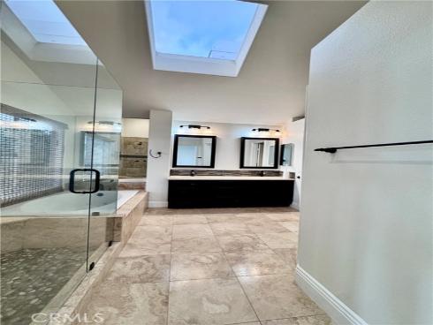 21  Agia  , Laguna Niguel, CA