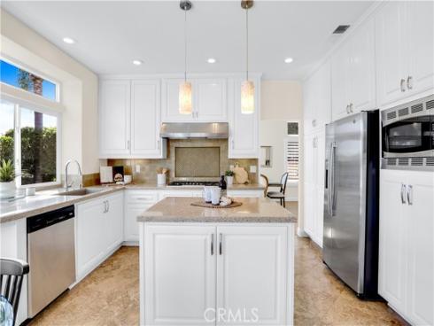 10  Glastonbury  , Laguna Niguel, CA