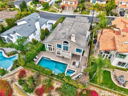 10  Glastonbury  , Laguna Niguel, CA