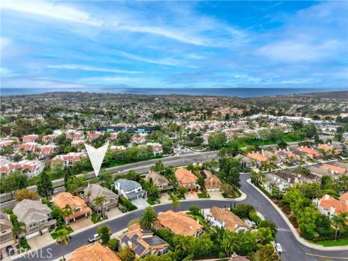 10  Glastonbury  , Laguna Niguel, CA