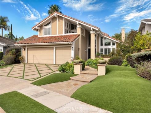 24715 Queens Court