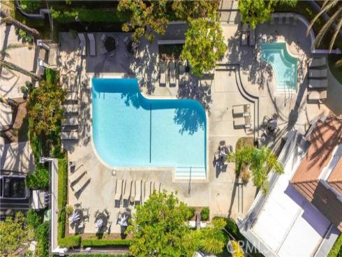 25072  Leucadia  E , Laguna Niguel, CA