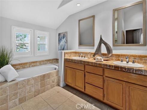 38 Cameray Heights , Laguna Niguel, CA
