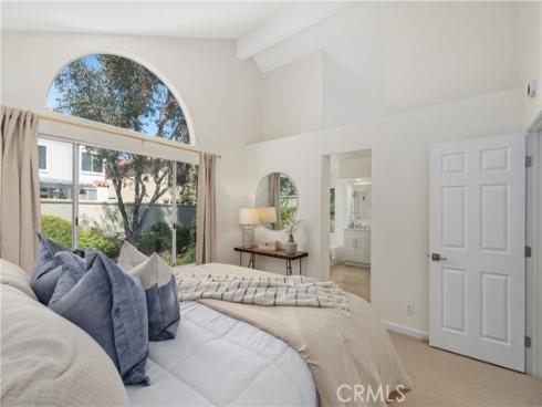 13  Aleria  , Laguna Niguel, CA
