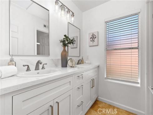 13  Aleria  , Laguna Niguel, CA