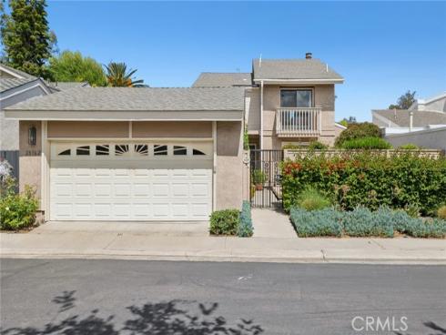 28062 Pinnacles Court