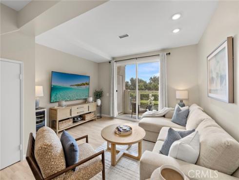30902 Clubhouse 24E