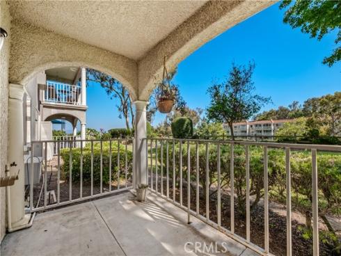 4012  Calle Sonora Oeste  1B , Laguna Woods, CA