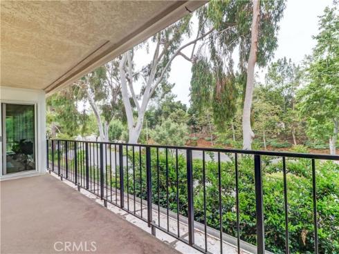 5529  Via La Mesa  O , Laguna Woods, CA