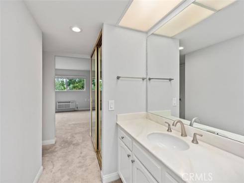 5517  Paseo Del Lago  1C , Laguna Woods, CA