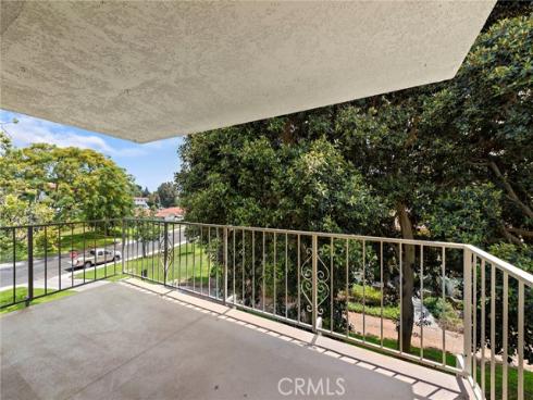 2384  Via Mariposa  2A , Laguna Woods, CA