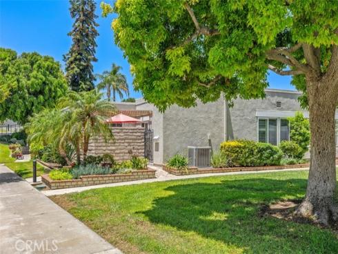 2272  Via Mariposa East  D , Laguna Woods, CA