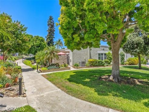 2272  Via Mariposa East  D , Laguna Woods, CA