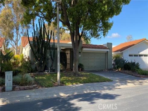 5451  Calle Pico  A , Laguna Woods, CA