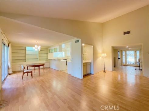 5451  Calle Pico  A , Laguna Woods, CA