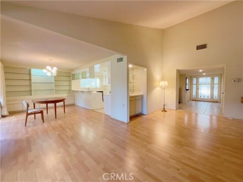 5451  Calle Pico  A , Laguna Woods, CA