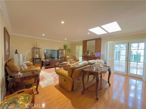 5143  Miembro  , Laguna Woods, CA