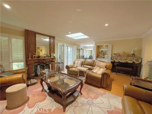 5143  Miembro  , Laguna Woods, CA