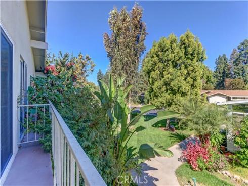 327  Avenida Carmel  B , Laguna Woods, CA