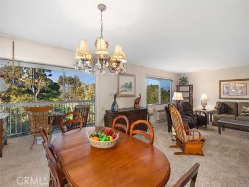 4025  Calle Sonora Este  2C , Laguna Woods, CA