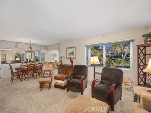 4025  Calle Sonora Este  2C , Laguna Woods, CA