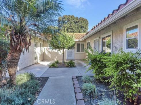 2223  Via Puerta  B , Laguna Woods, CA