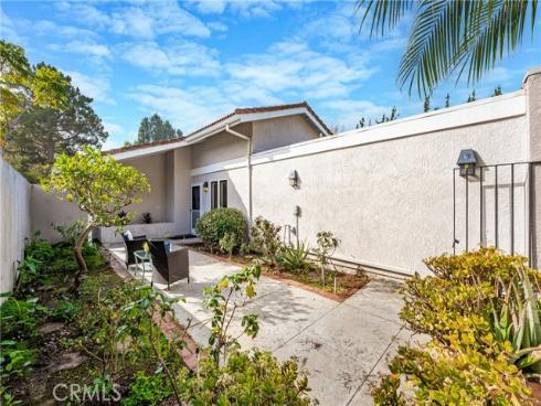 5117  Miembro  , Laguna Woods, CA