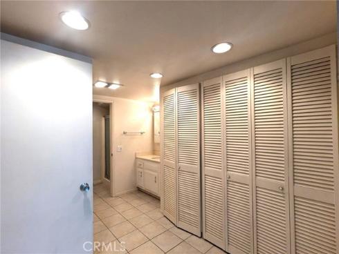 2296  Via Puerta  B , Laguna Woods, CA