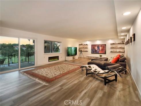 2354  Via Mariposa  1B , Laguna Woods, CA