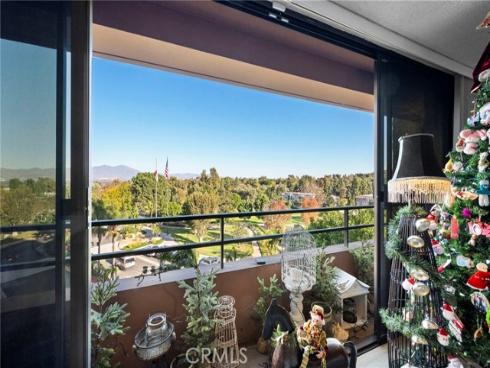 24055  Paseo Del Lago  560 , Laguna Woods, CA