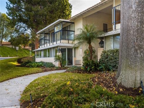 3145 Via Vista B , Laguna Woods, CA
