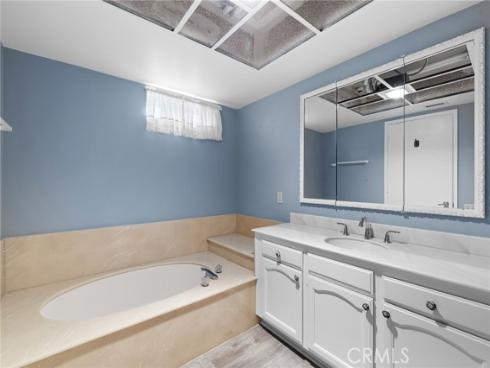 5519 Paseo Del Lago 3B , Laguna Woods, CA