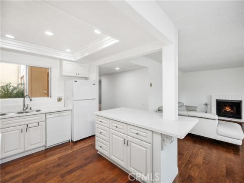 3356 Monte Hermoso A , Laguna Woods, CA