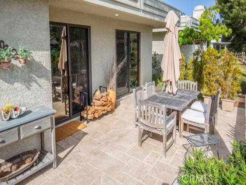 5547 Rayo Del Sol B , Laguna Woods, CA